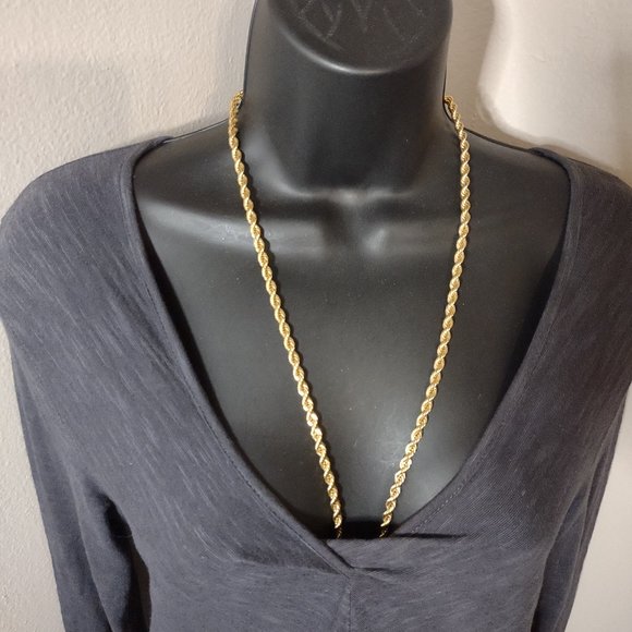 30 Inch Gold Tone Monet Necklace - Picture 1 of 9